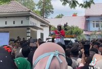  Foto screenshot akun tiktok piesces