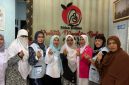Guna terwujudnya  keluarga berencanaa berkualitas, Ketua PP IBI Pusat bersama Kepala Perwakilan BKKBN Aceh turun langsung melayani pemasangan implan dan IUD di TPMB Ria, Kota Banda Aceh, Minggu (4/5/2026).
